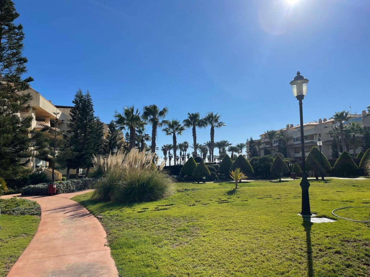 Moderna Y Alegre Vivienda Junto Al Mar . Lejlighed Roquetas de Mar Eksteriør billede